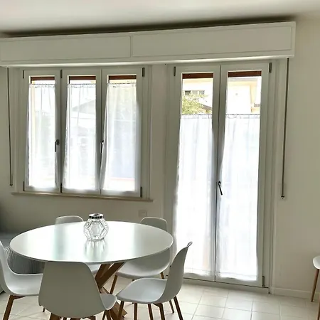 M095 - Marcelli, Trilocale Ristrutturato A 100 M Dal Mare