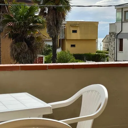 M095 - Marcelli, Trilocale Ristrutturato A 100 M Dal Mare Marcelli